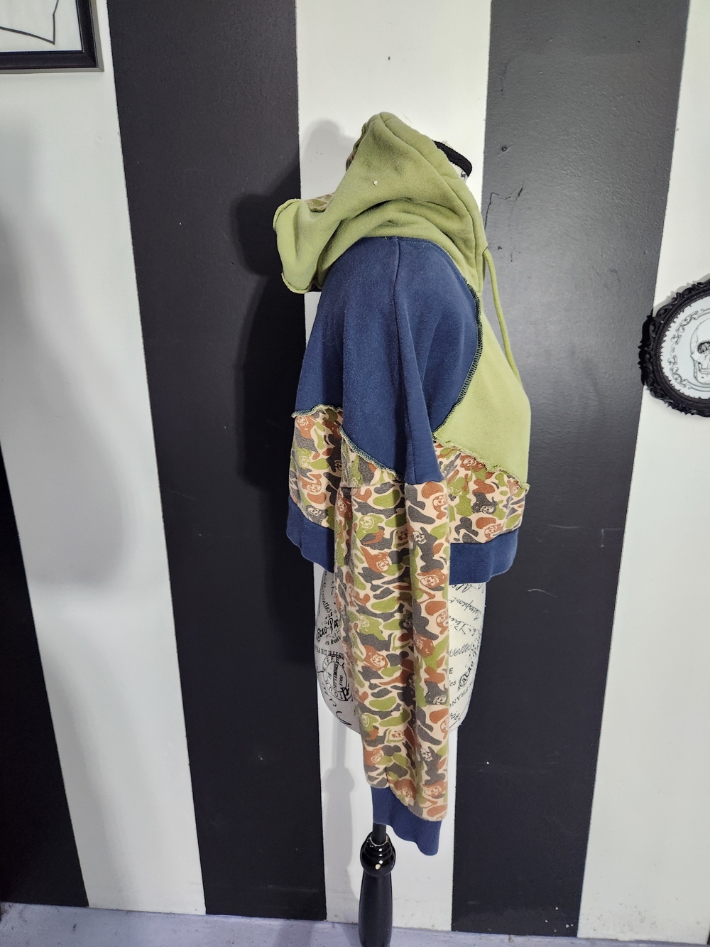 Skulls And Camo Hoodie - Picture 3 of 5